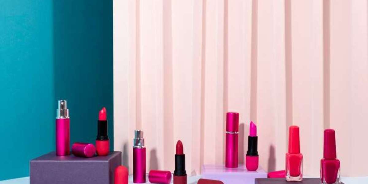 Tips for Designing Lip Gloss Boxes That Stand Out in Online Retail