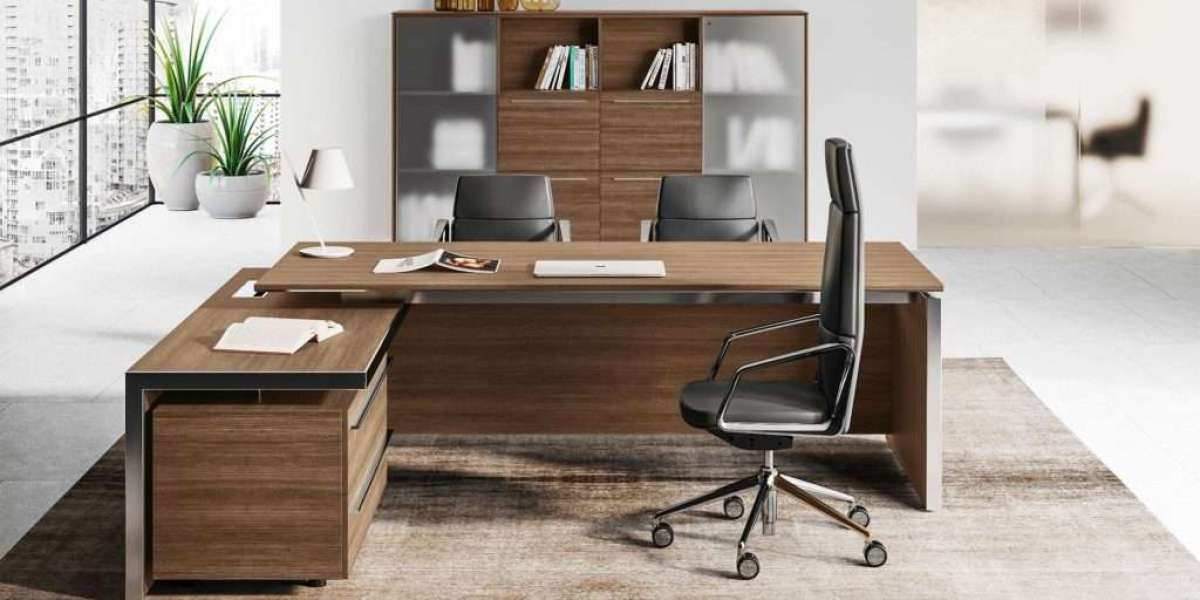 The Best Executive Office Desks for Home Offices in 2024