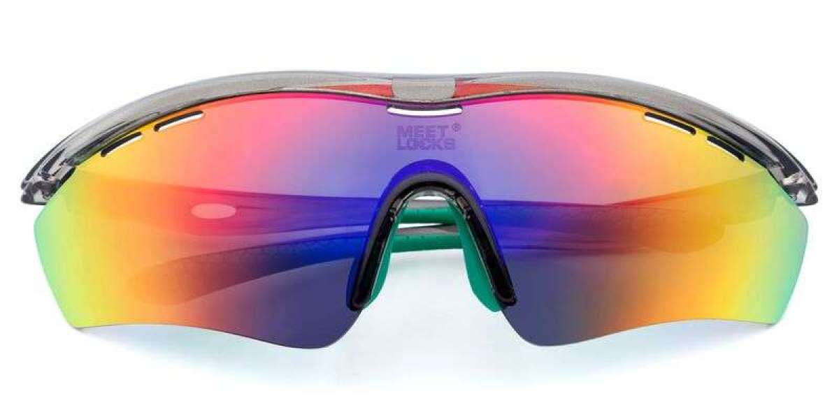 The Largest Sunglasses Lenses Cover A Wide Area For Sun Protection