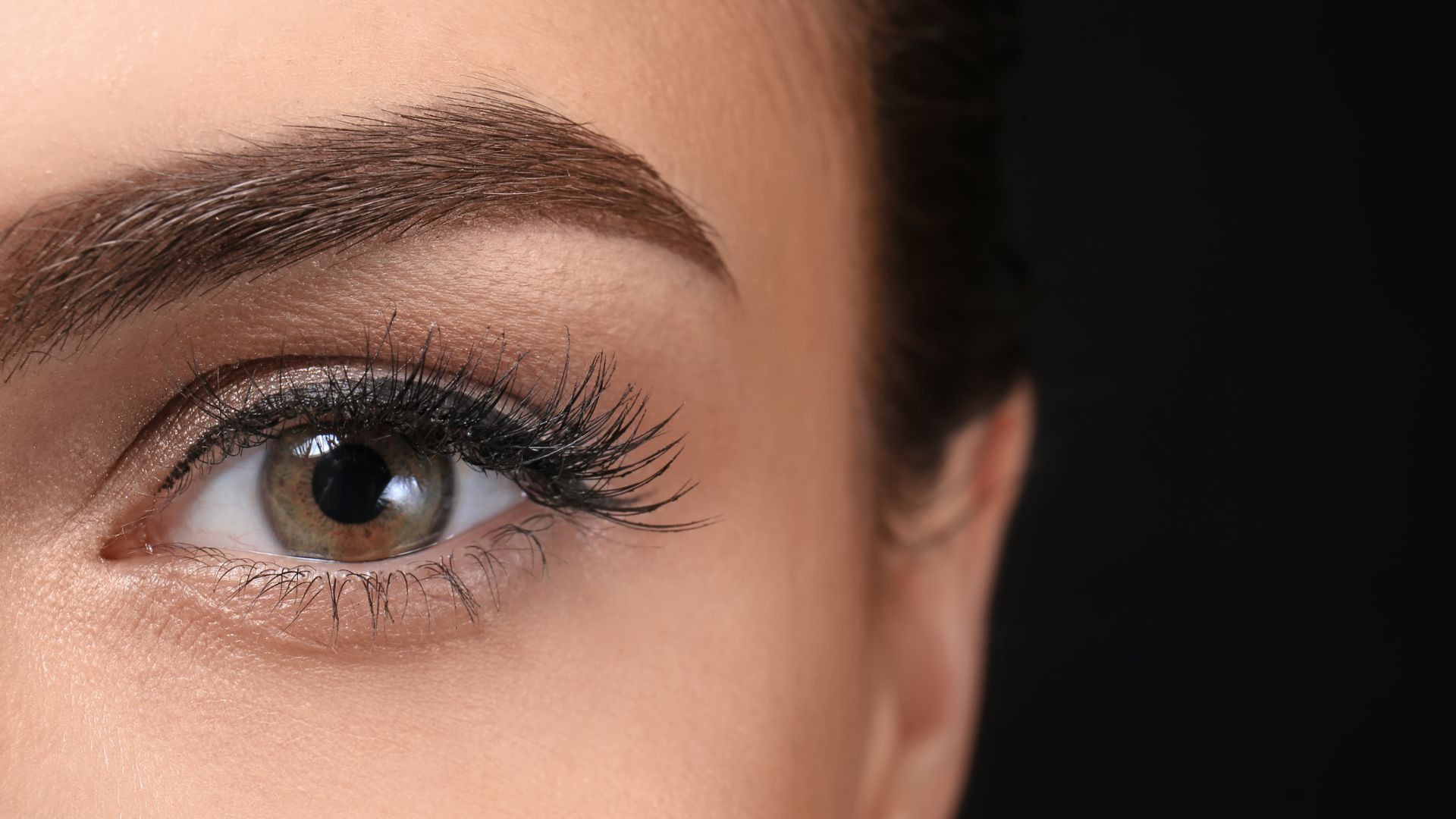 Eyebrow Lift in Dubai | Get the Boost You Need   - Ecla