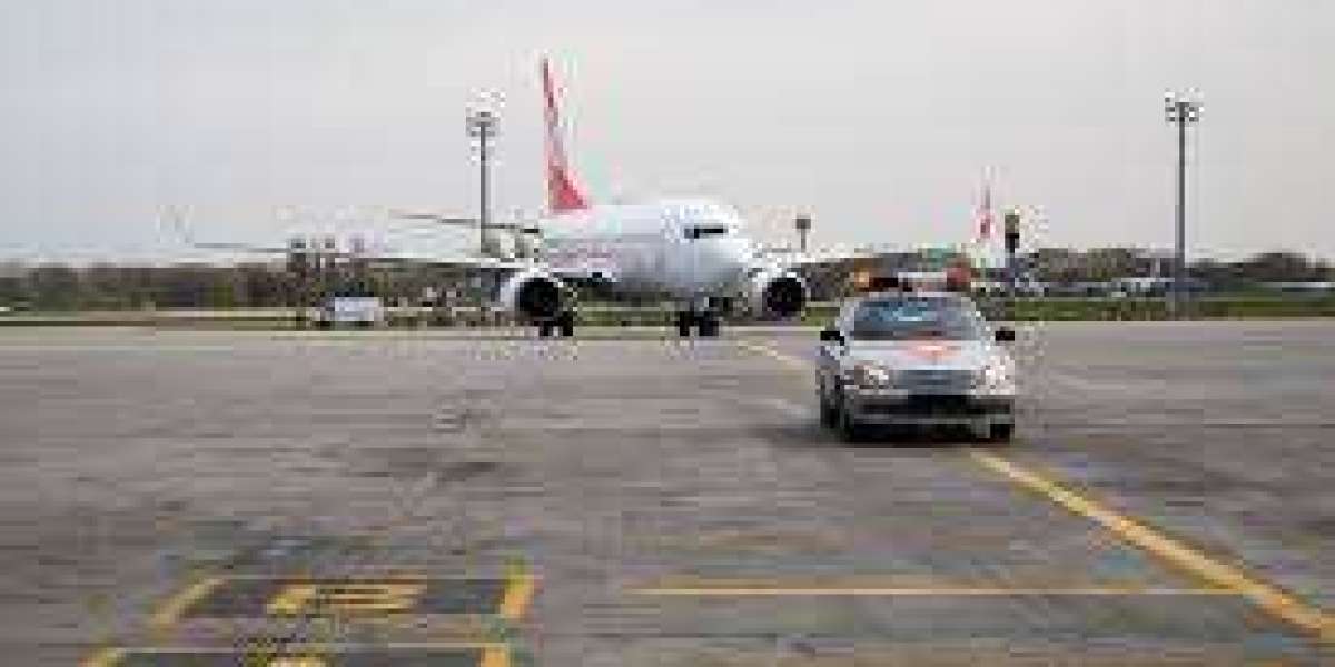 Efficient Airport Taxi Service Tailored to Your Needs