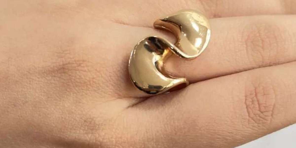 Unique Rings for Women – Stand Out with Style!