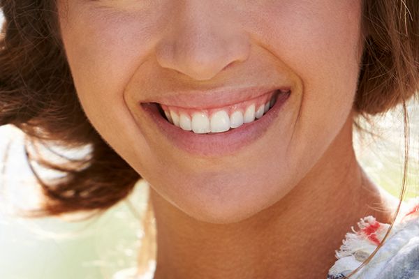 What Are the Early Signs of Gum Disease and How Can You Treat It? - AtoAllinks