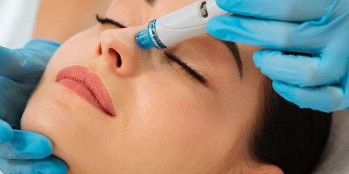 HydraFacial in Dubai: Everything You Need to Know Before Your First Session