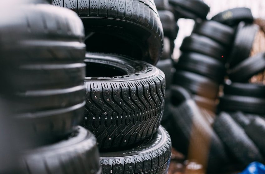 Why Tire Spreaders Are Important for Garage Shops – Webs Article