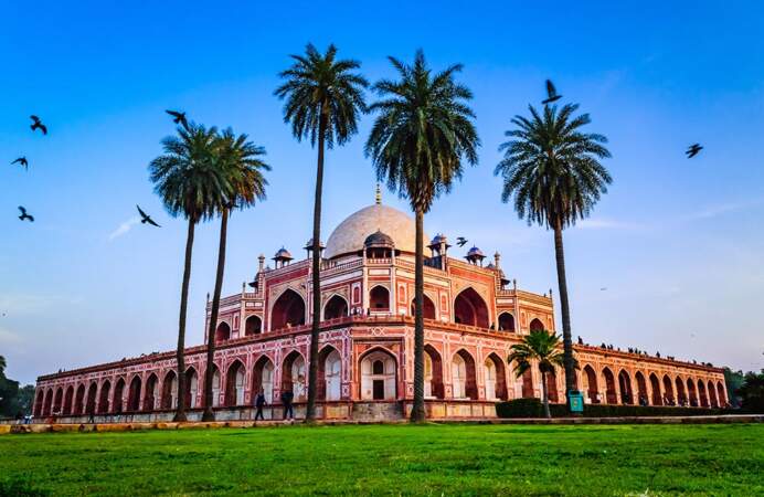 Best Places to Visit in New Delhi 2024 : Top Attractions & Travel Guide