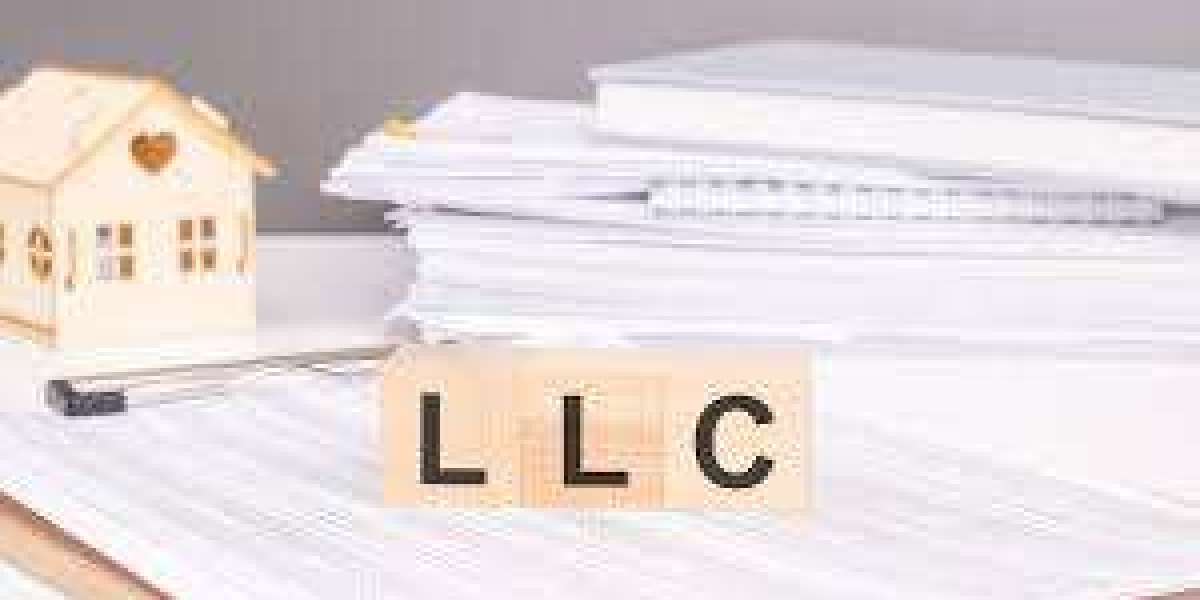 LLC vs Corporation: Which Structure Suits Your Business?