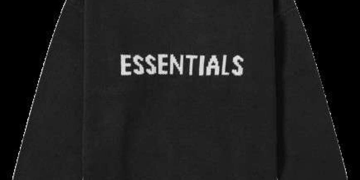 Essentials Sweatshirt: A Trendy Take on Everyday Comfort