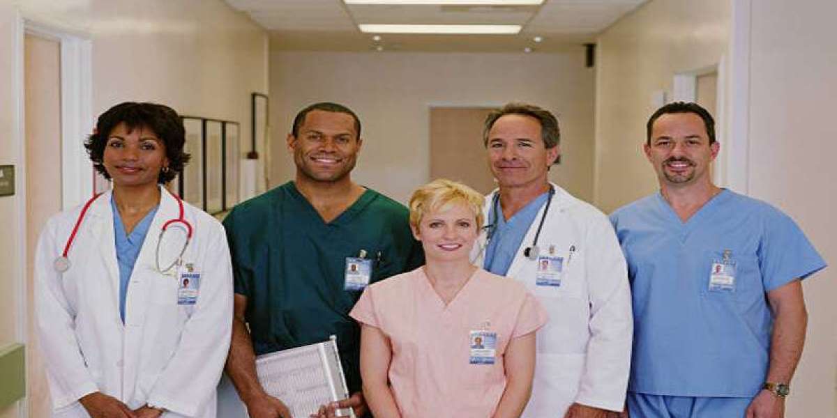 Tips for Choosing a Trusted Supplier for Hospital Uniforms