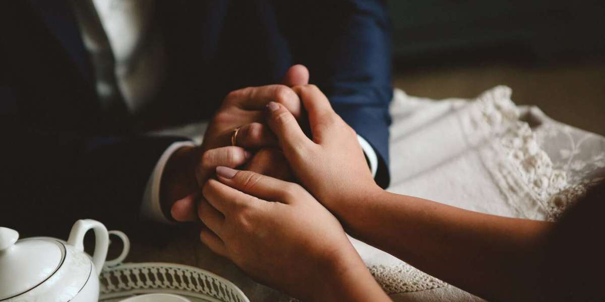 Developing Together: How Marriage Counseling Affects Partnerships