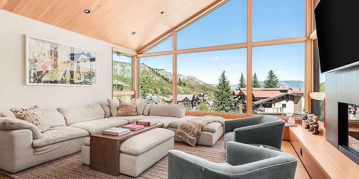 Your Gateway to Alpine Bliss: Snowmass Haven S3