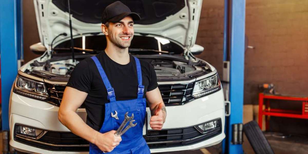 How to Choose the Right Garage for Car Maintenance and Repair in Sharjah