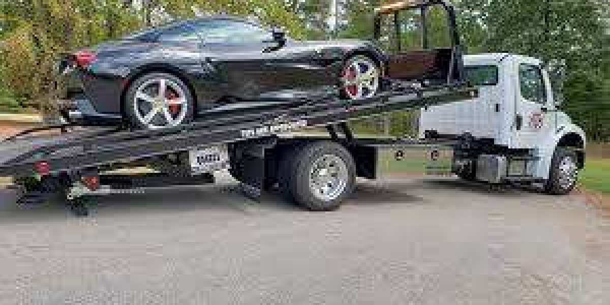 Roadside Assistance Towing Service in Snellville, GA