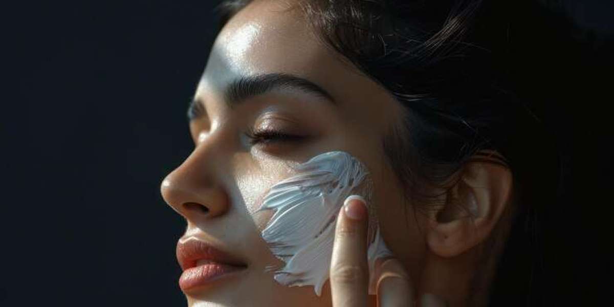 Face Wash vs. Cleansing Balm: What’s Better for Dry Skin?