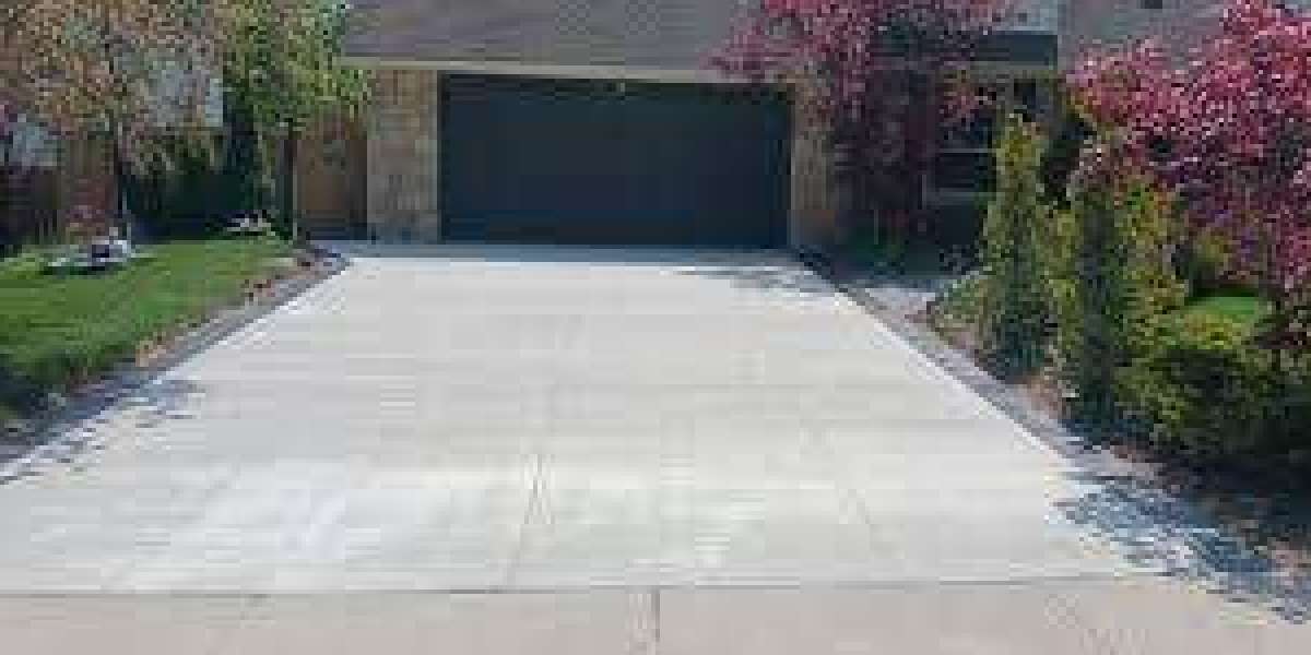 Fix Your Cracked Driveway with Killeen Concreters