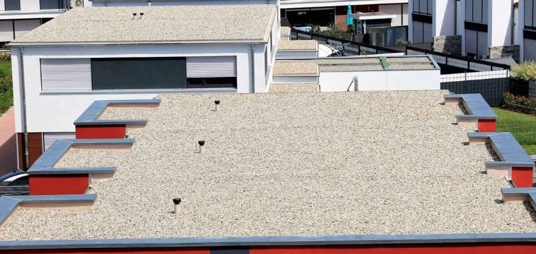 A go-to guide to know about Tar and Gravel Roofs