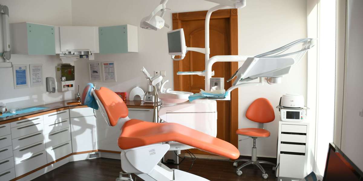 Choosing the Right Dentist: What You Need to Know