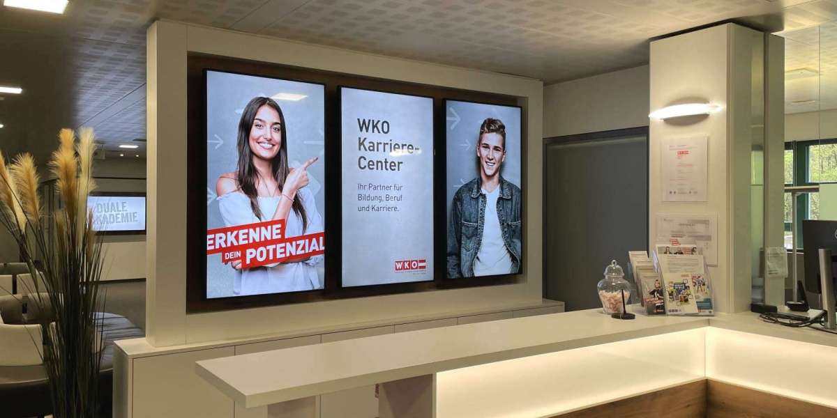 Restaurant Digital Signage: Enhancing Customer Experience and Boosting Sales