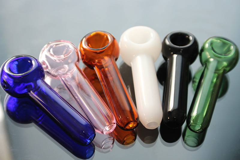 Why Glass Pipes Are the Preferred Choice for Smoking Enthusiasts - Slight Wave